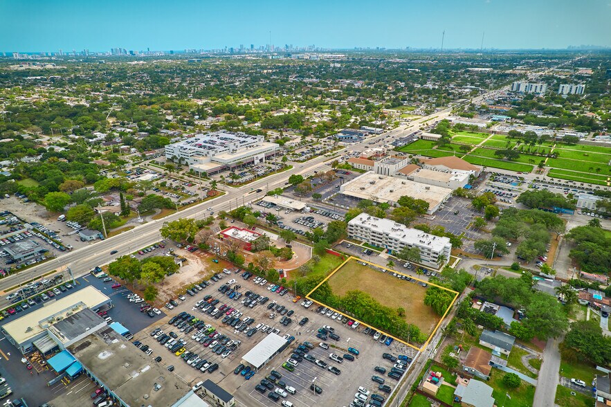 0 61st Avenue Ave, Hollywood, FL à vendre - Photo du bâtiment - Image 3 de 4