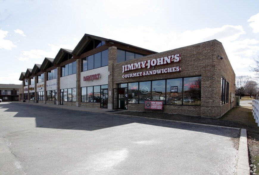 1620 Pebblewood Ln, Naperville, IL à louer - Photo du bâtiment - Image 2 de 3