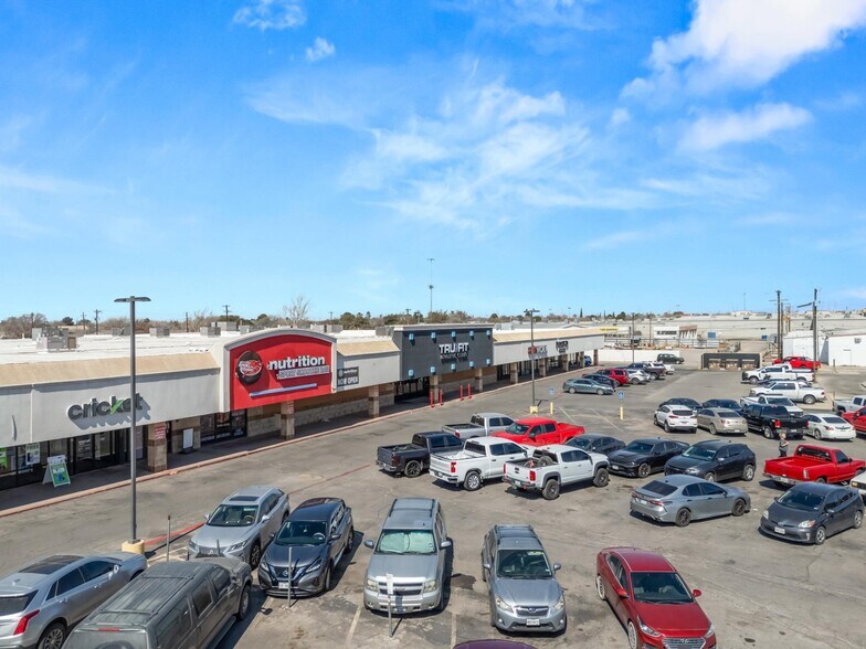 2421-2429 N County Road W, Odessa, TX à vendre - Photo du bâtiment - Image 2 de 13