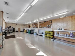 1441 N Temple Dr, Diboll, TX for sale Interior Photo- Image 1 of 13