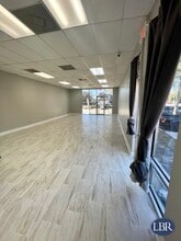 2419 S Babcock St, Melbourne, FL à louer Photo intérieure- Image 2 de 3