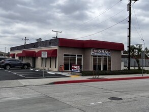 17303 Pioneer Blvd, Artesia, CA for lease Building Photo- Image 1 of 4