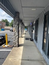 411 Western Blvd, Jacksonville, NC for lease Interior Photo- Image 1 of 10