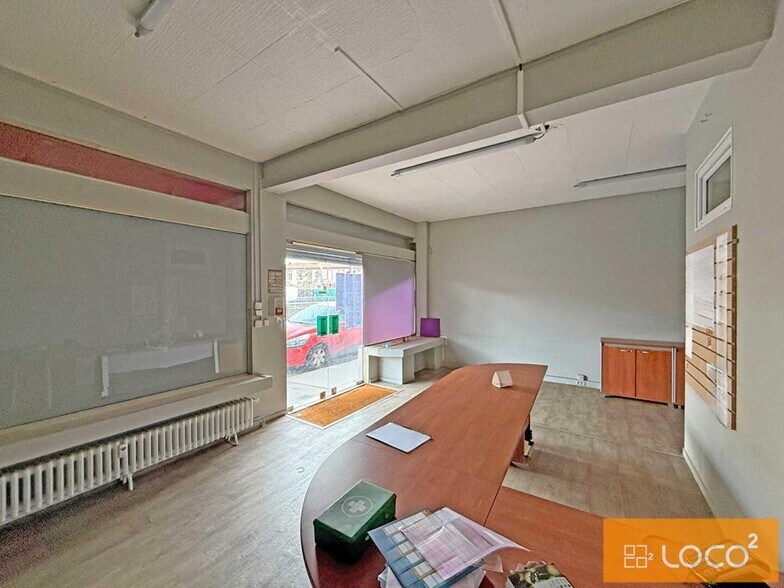67 Avenue De L'Urss, Toulouse for sale - Interior Photo - Image 3 of 4