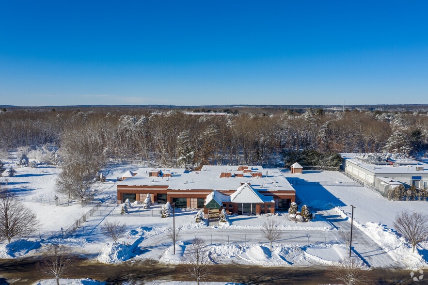 51 Technology Way, West Greenwich, RI for lease - Building Photo - Image 3 of 28