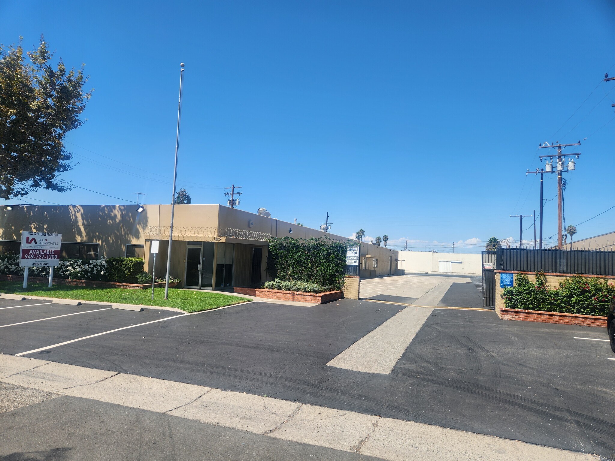 1225 Wakeham Ave, Santa Ana, CA à vendre Photo du bâtiment- Image 1 de 1