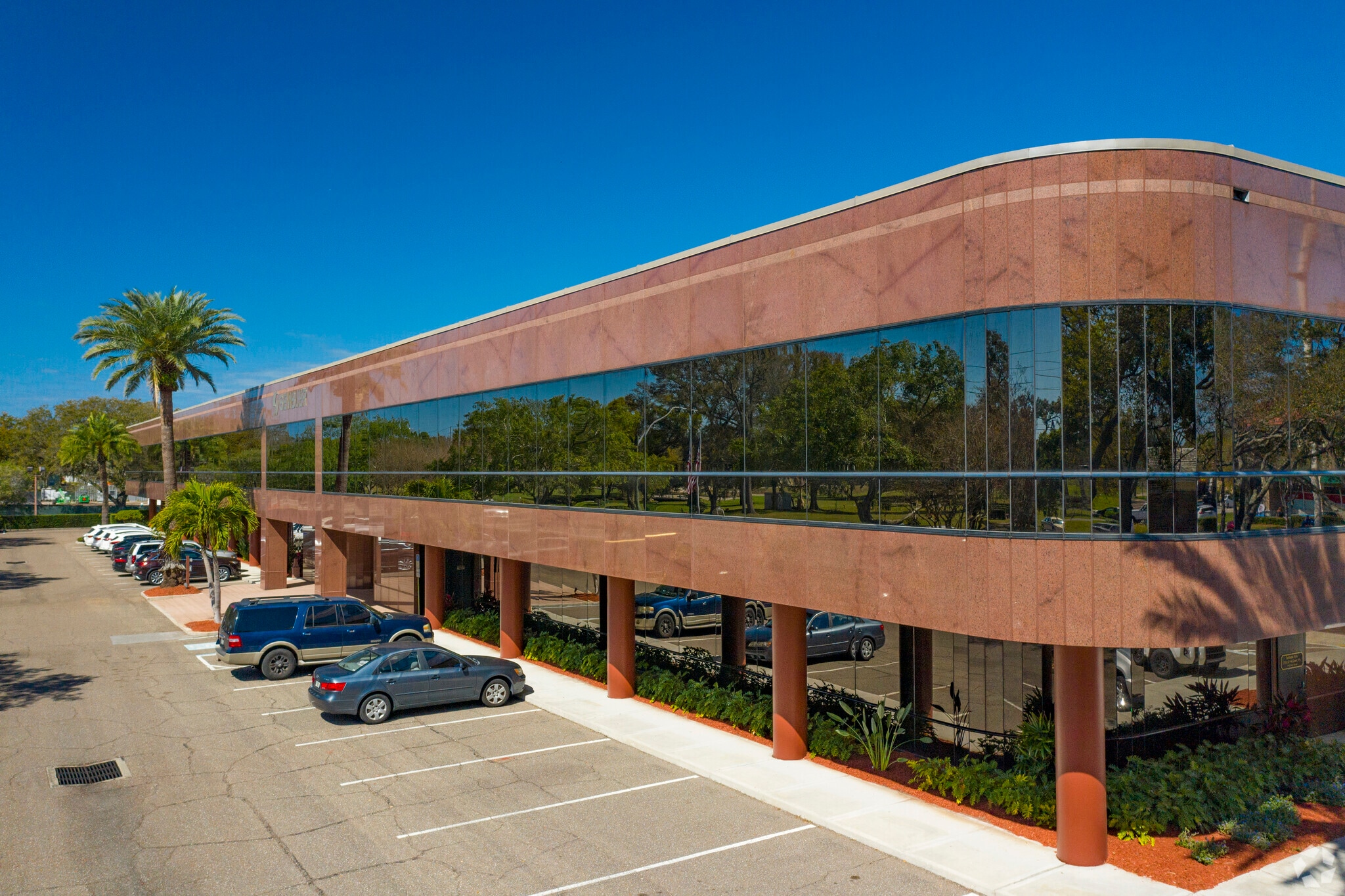 5858 Central Ave, Saint Petersburg, FL for lease Primary Photo- Image 1 of 10