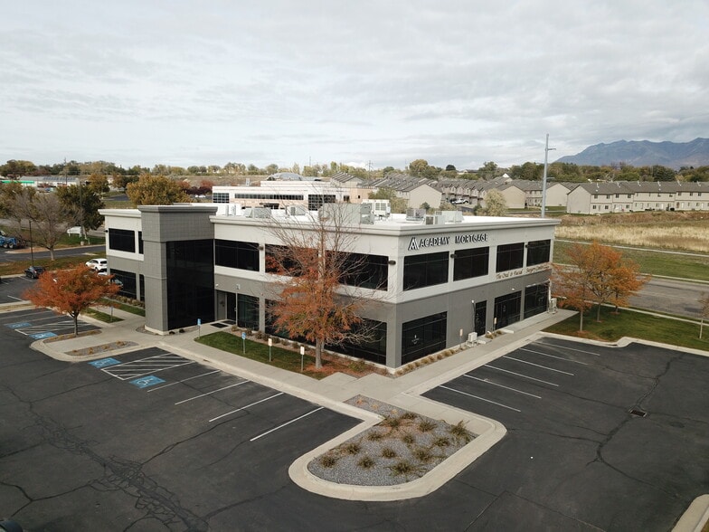 938 University Park Blvd, Clearfield, UT for lease - Building Photo - Image 2 of 13