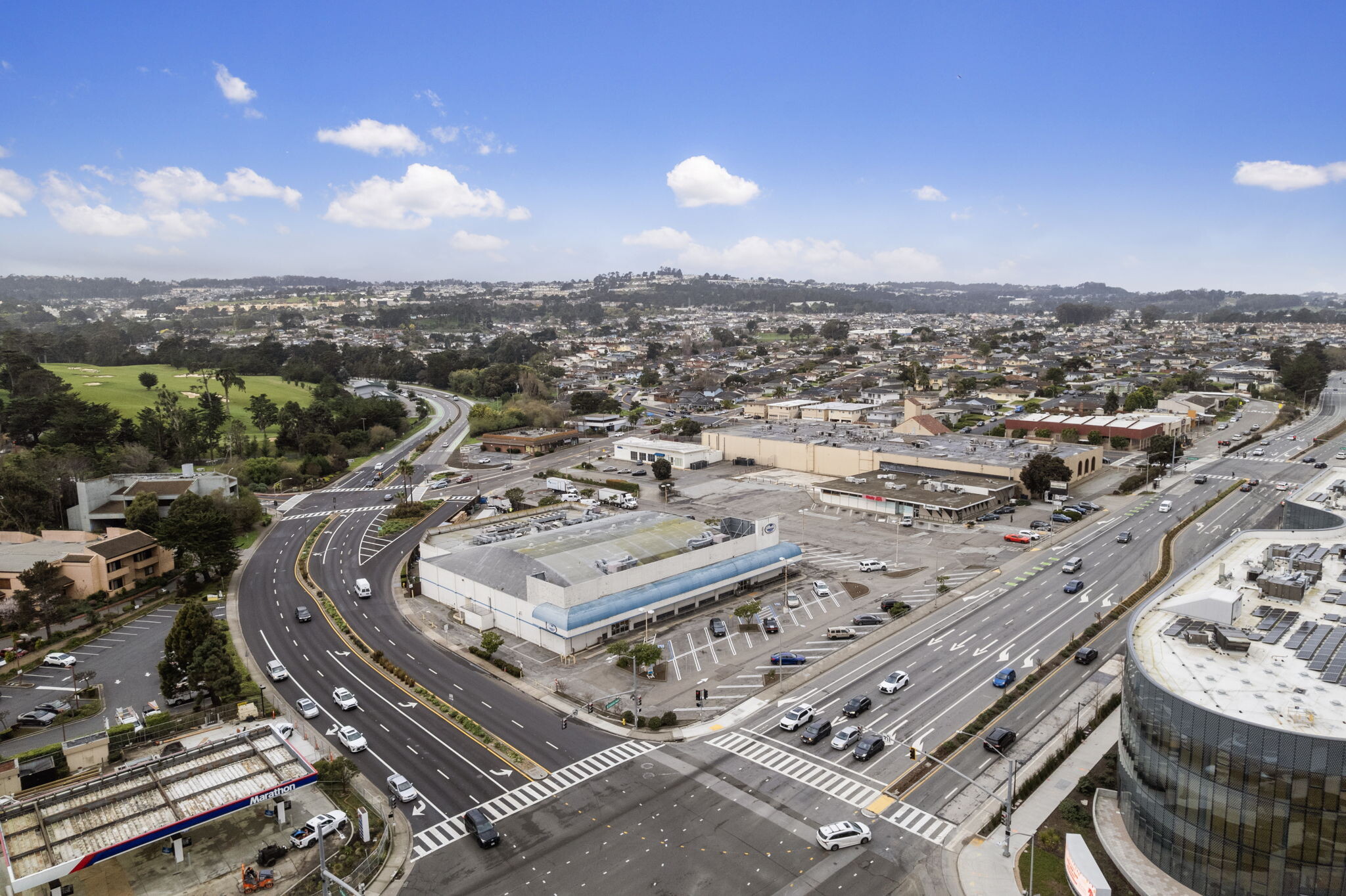 1015-1057 El Camino Real portfolio of 3 properties for sale on LoopNet.ca Primary Photo- Image 1 of 8