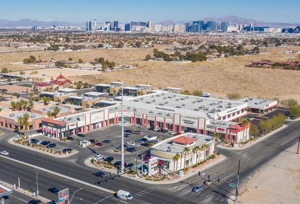 6070 S Rainbow Blvd, Las Vegas, NV à louer - Photo du bâtiment - Image 2 de 2