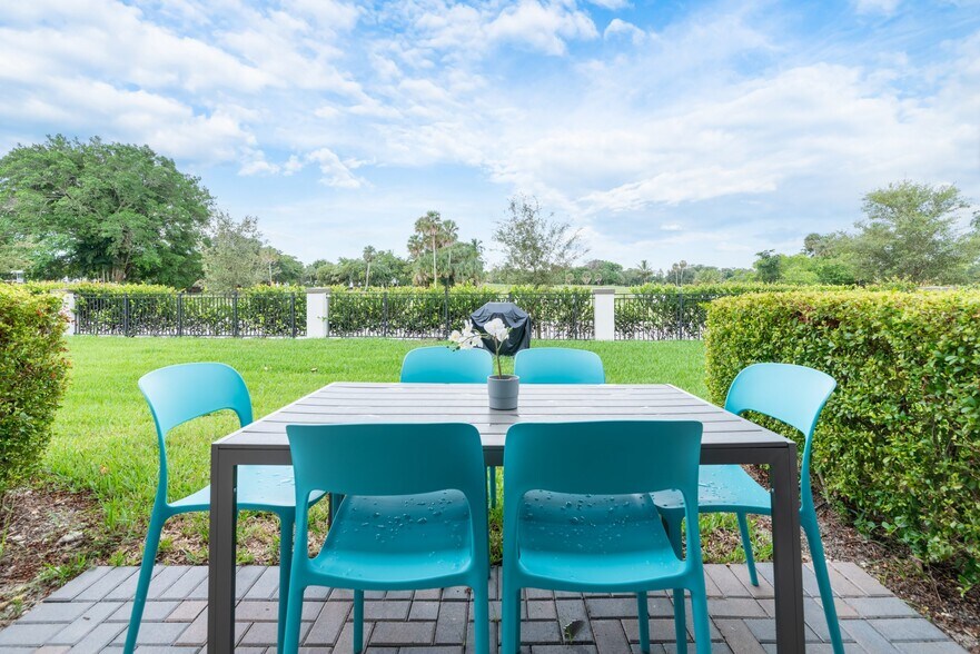 4091 W Palm Aire Dr, Pompano Beach, FL à vendre - Autre - Image 2 de 18