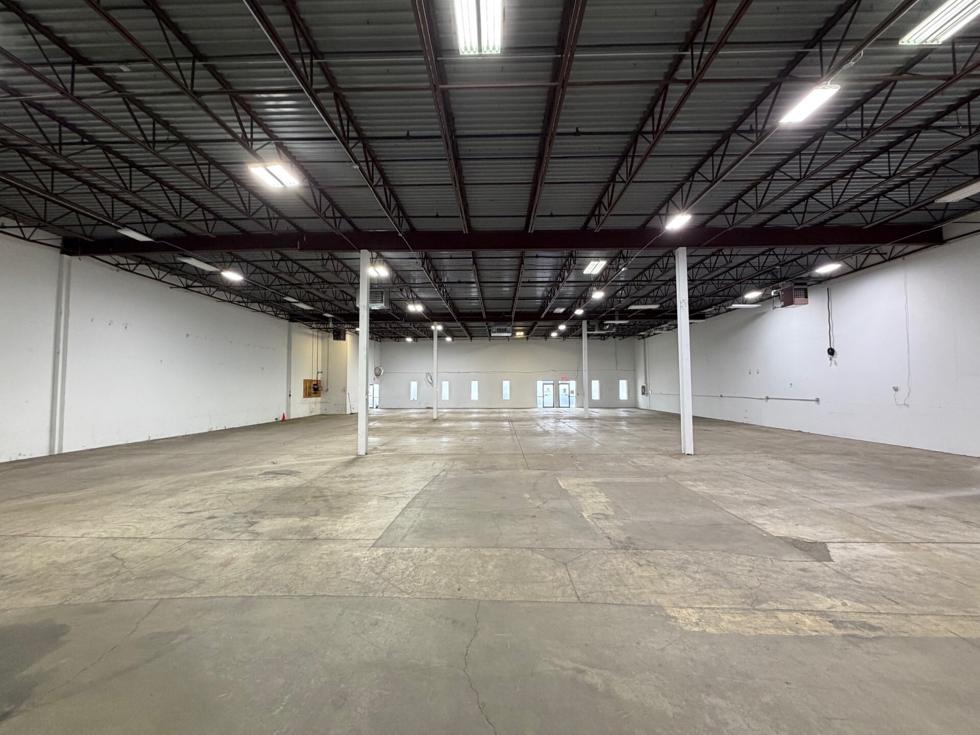 7071-7093 Shady Oak Rd, Eden Prairie, MN for lease Primary Photo- Image 1 of 8