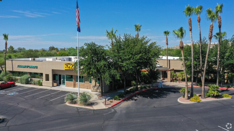 275 W Continental Rd, Green Valley, AZ à louer - Photo du bâtiment - Image 3 de 3