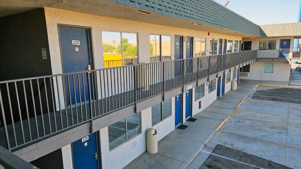 500 W Donlon St, Blythe, CA à vendre - Photo du bâtiment - Image 3 de 9