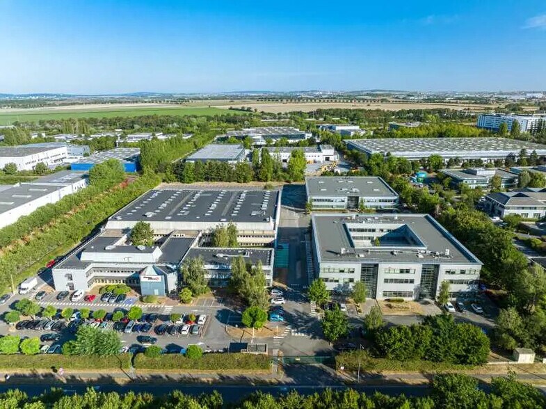 Bureau dans Roissy-en-France à louer - Aérien - Image 2 de 3
