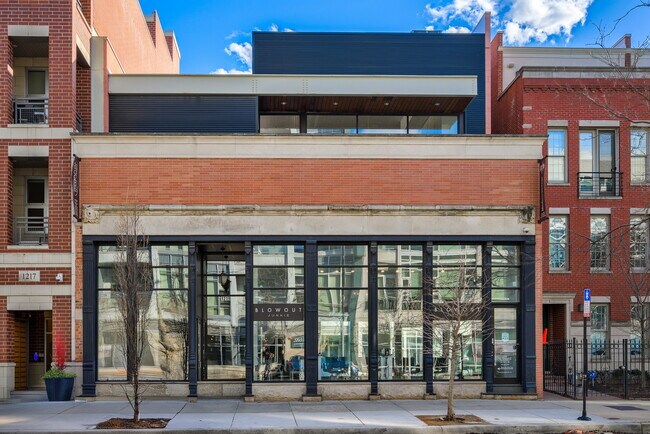 More details for 1219 W Madison St, Chicago, IL - Retail for Sale