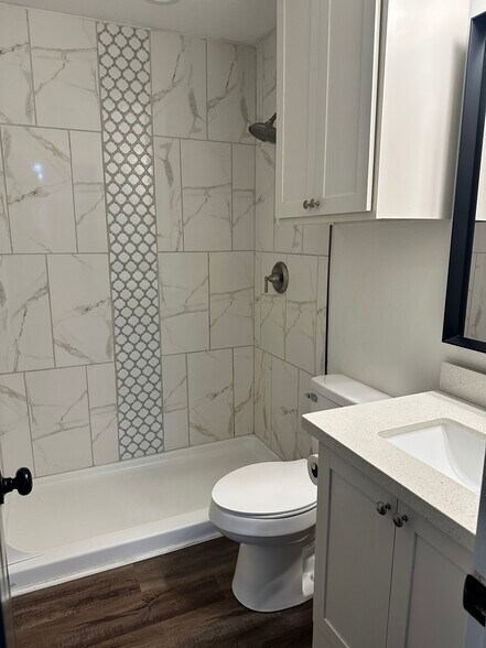 Onalaska portefeuille de 3 propriétés à vendre sur LoopNet.ca - Photo du bâtiment - Image 3 de 34