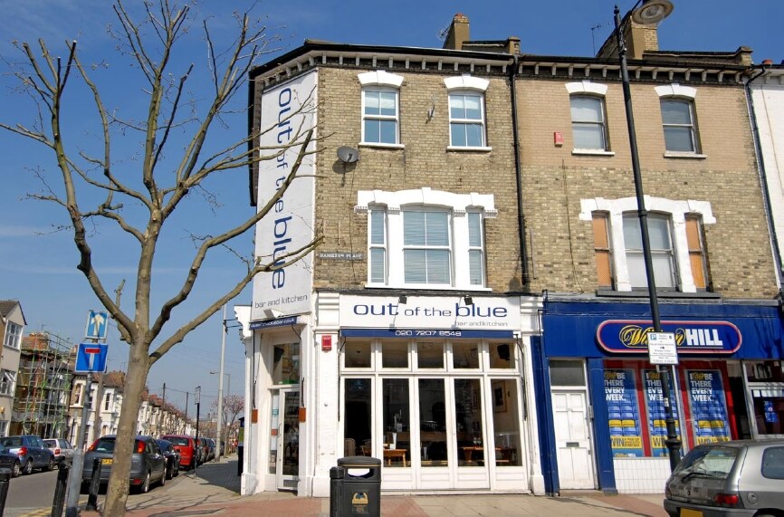 140 St Johns Hl, Londres à louer - Photo du bâtiment - Image 2 de 2