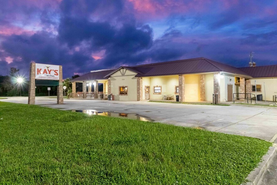 1552 W King St, Cocoa, FL for sale - Building Photo - Image 2 of 13