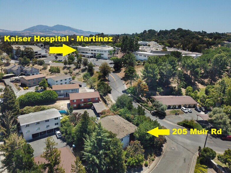 205 Muir Rd, Martinez, CA à vendre - Photo du bâtiment - Image 1 de 19