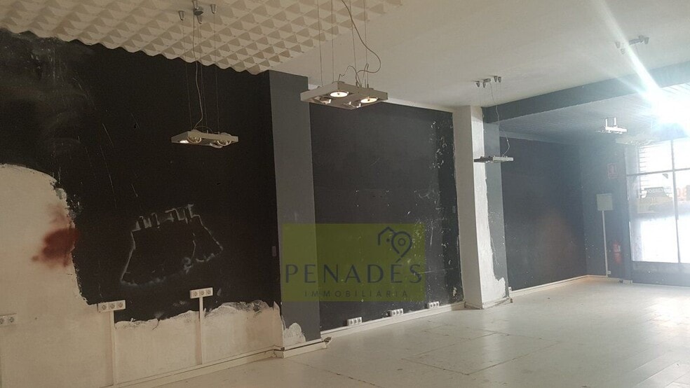 Retail in Ontinyent for lease - Building Photo - Image 2 of 7