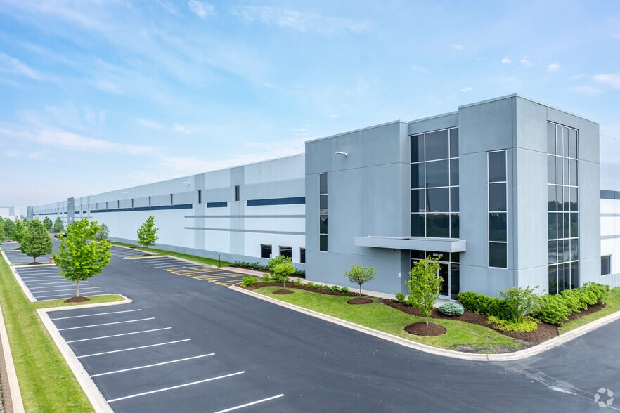 2801 Alft Ln, Elgin, IL for lease - Primary Photo - Image 1 of 16