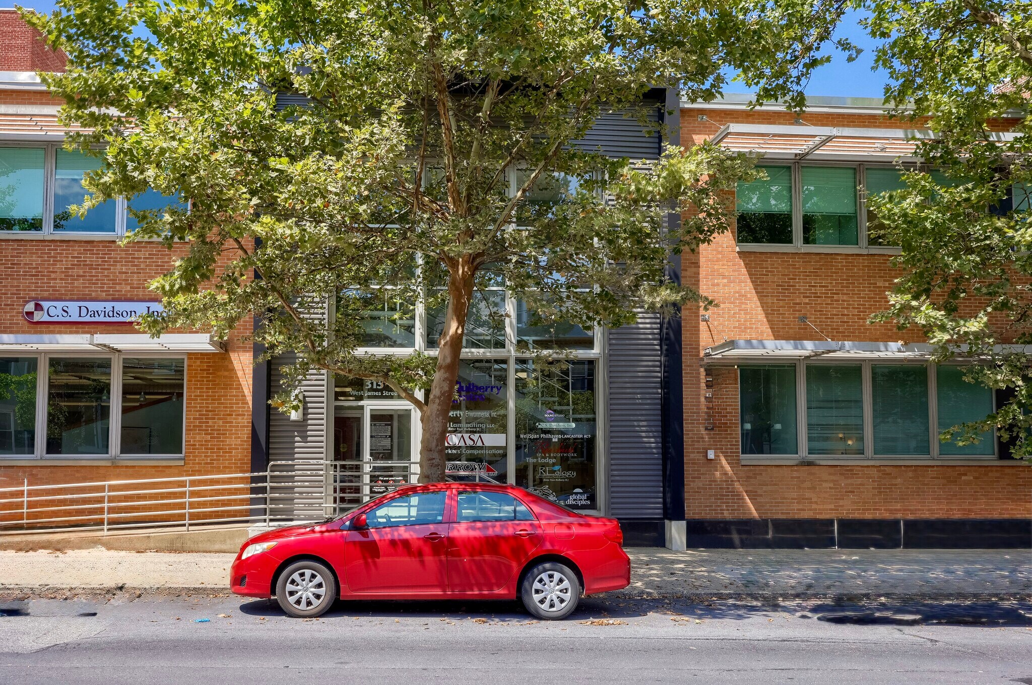 315 W James St, Lancaster, PA à louer Photo du bâtiment- Image 1 de 11