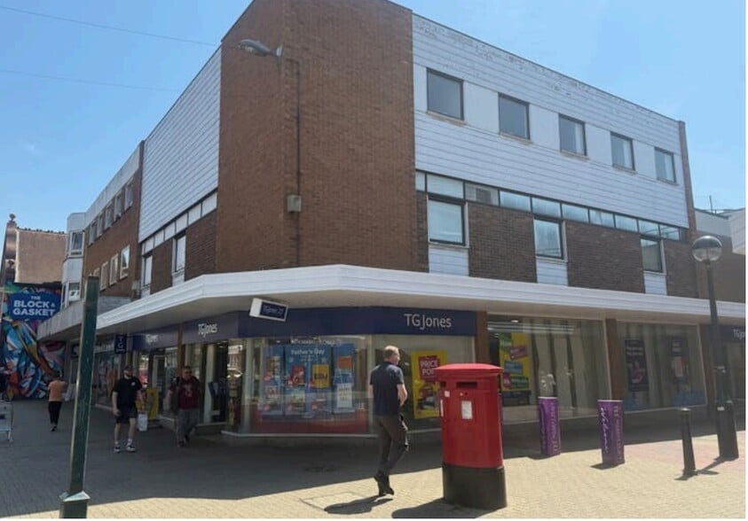 27 Church Rd, Burgess Hill for lease - Building Photo - Image 3 of 23