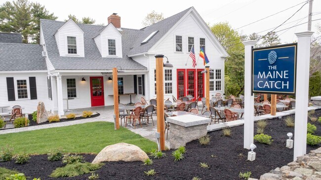 Plus de détails pour 262 Shore Rd, Ogunquit, ME - Commerce de détail à vendre