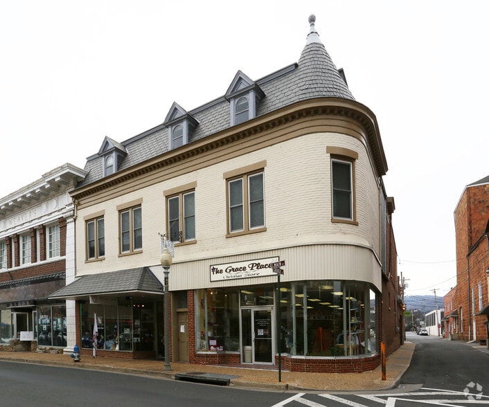 201 E Main St, Front Royal, VA for lease - Primary Photo - Image 1 of 4