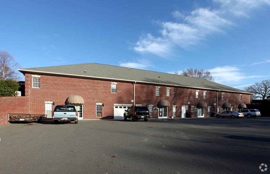 606 N 1st St, Albemarle, NC for lease - Building Photo - Image 3 of 6