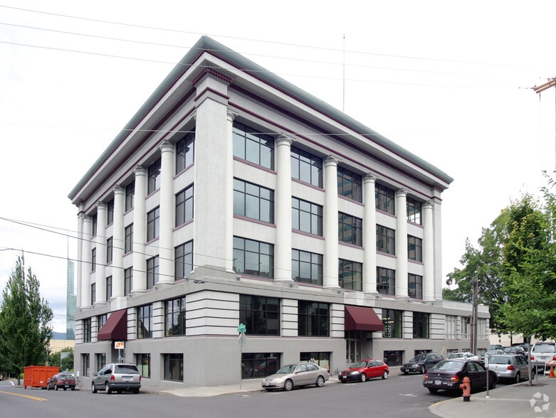 525 NE Oregon St, Portland, OR for lease - Building Photo - Image 3 of 22