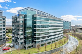 Plus de détails pour 3005 Highland Pky, Downers Grove, IL - Bureau à louer