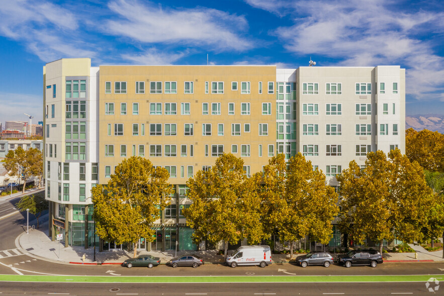 350 Barack Obama Blvd, San Jose, CA for lease - Building Photo - Image 3 of 4