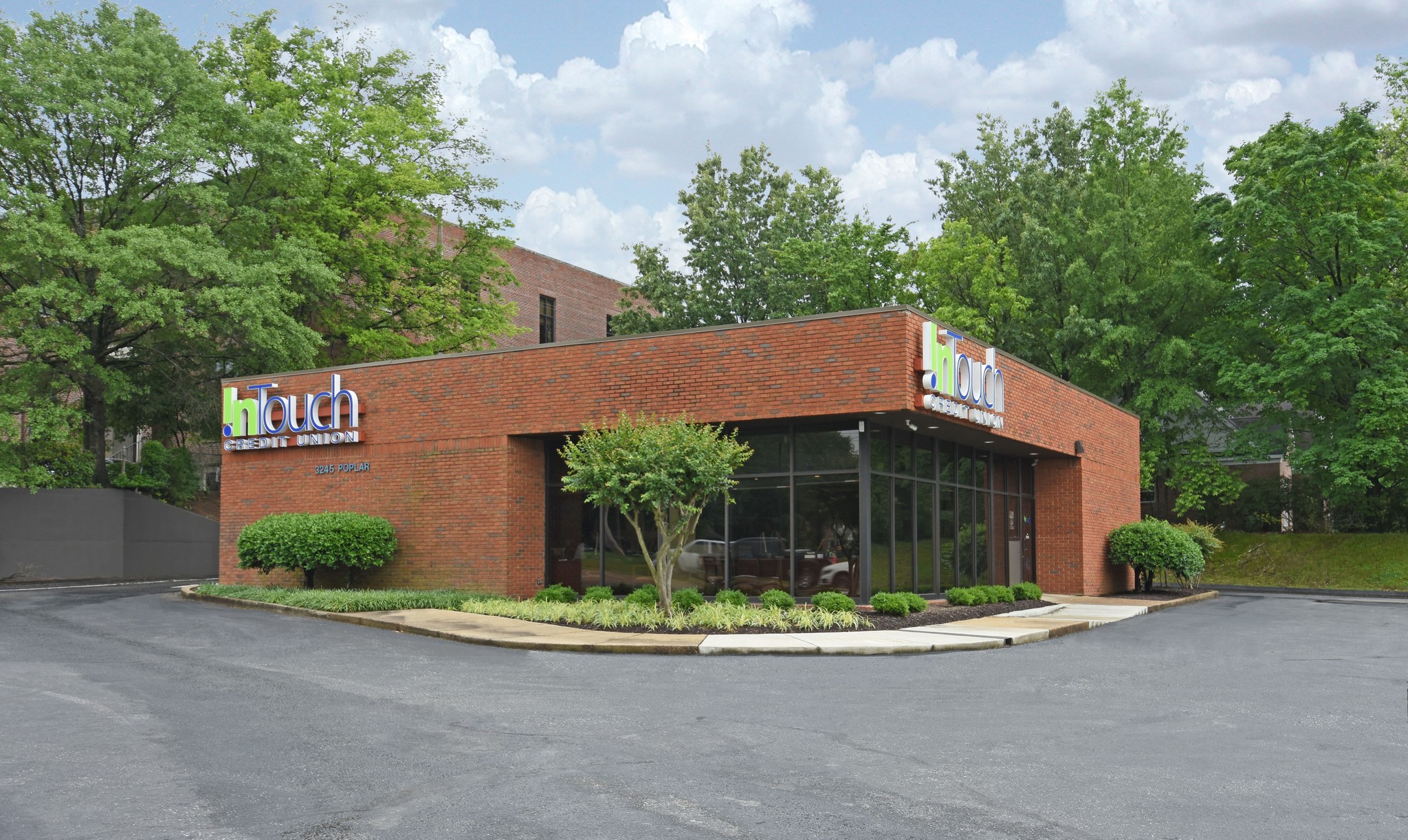 3245 Poplar Ave, Memphis, TN for sale Building Photo- Image 1 of 1