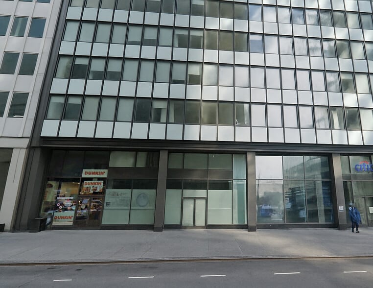 180 Water St, New York, NY for lease - Building Photo - Image 2 of 4