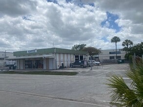 5511 NW 22nd Ave, Fort Lauderdale, FL for lease Building Photo- Image 2 of 3