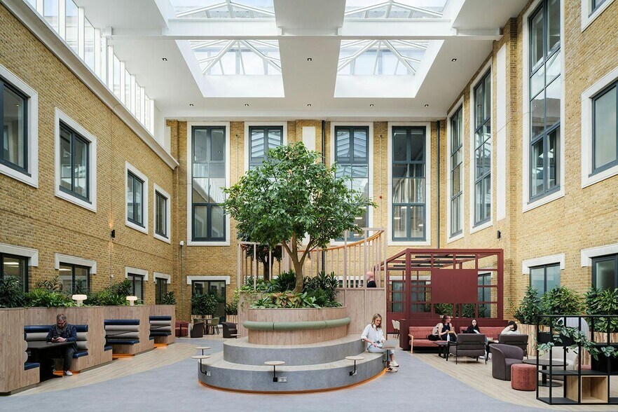 1 Arlington Sq, Bracknell à louer - Photo du bâtiment - Image 3 de 11