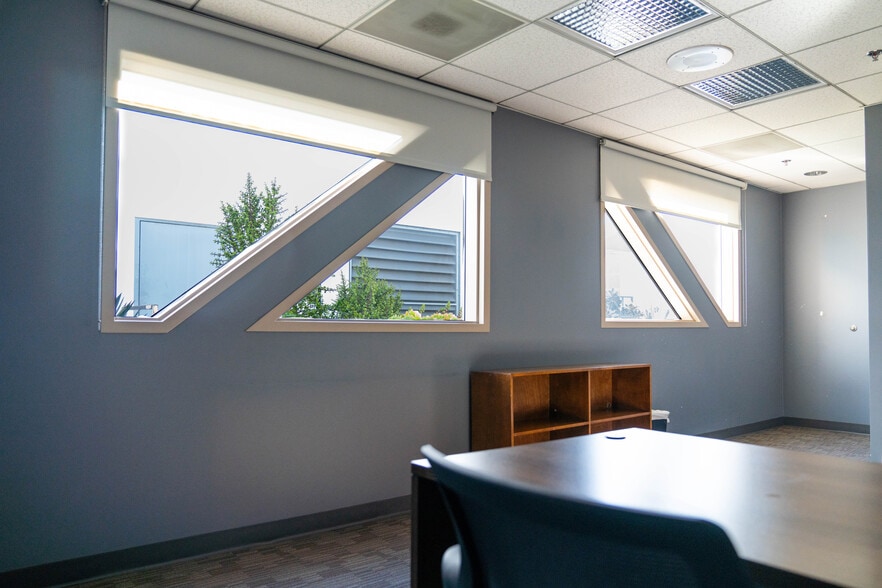 7800 Beverly Blvd, Los Angeles, CA à louer - Photo intérieure - Image 3 de 8