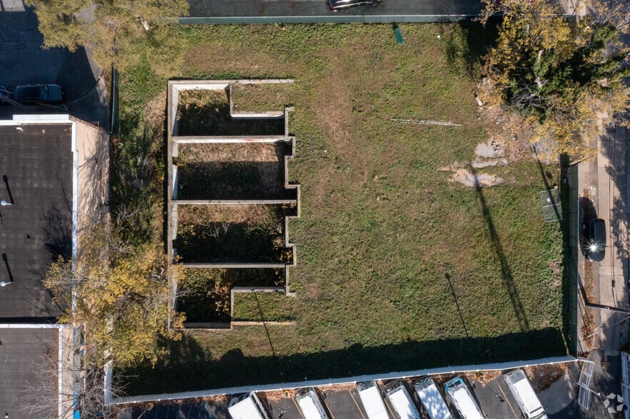 33 Park Pl, Lynbrook, NY à vendre - Aérien - Image 3 de 23