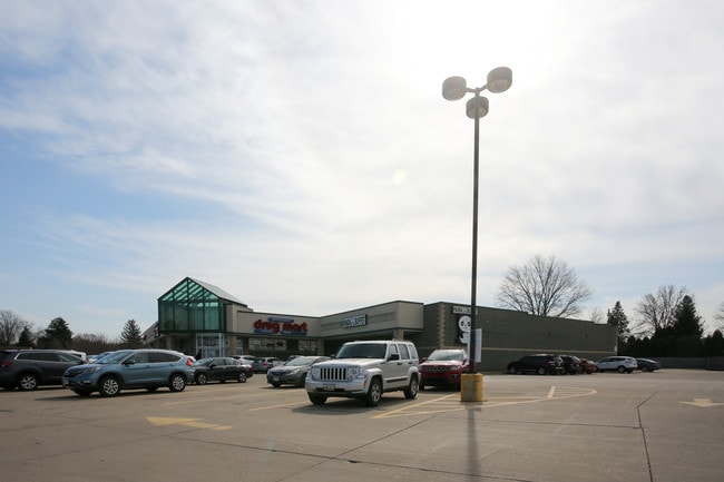 Plus de détails pour 3032 N Ridge Rd E, Ashtabula, OH - Commerce de détail à vendre