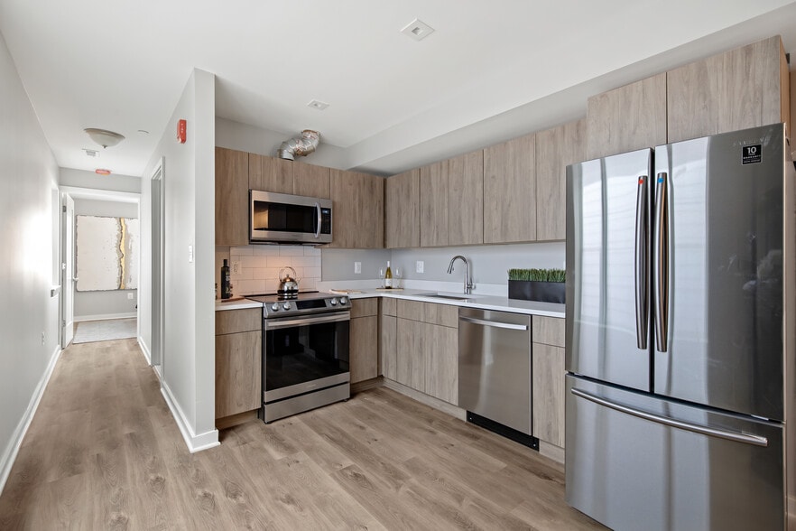 622 Girard St NE, Washington, DC for sale - Building Photo - Image 3 of 6