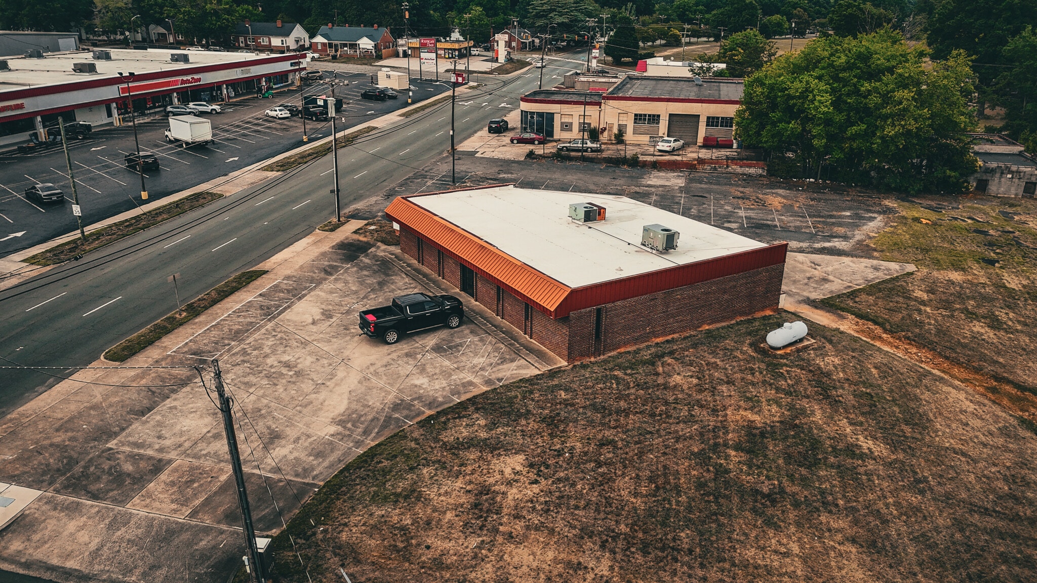 509 N Church St, Burlington, NC for lease Interior Photo- Image 1 of 6