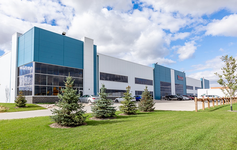Marion, Winnipeg, MB for lease - Building Photo - Image 2 of 9