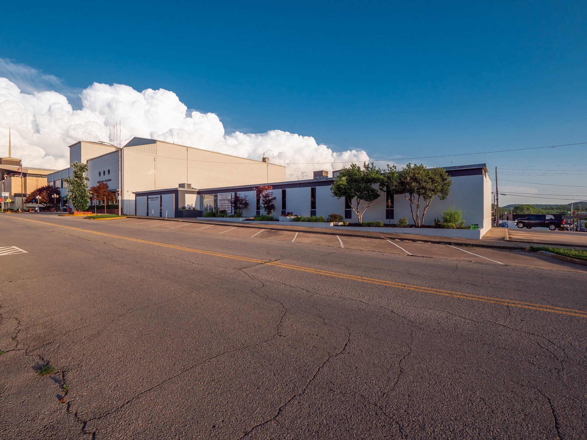 10 E Washington Ave, Mcalester, OK à vendre Photo du bâtiment- Image 1 de 27