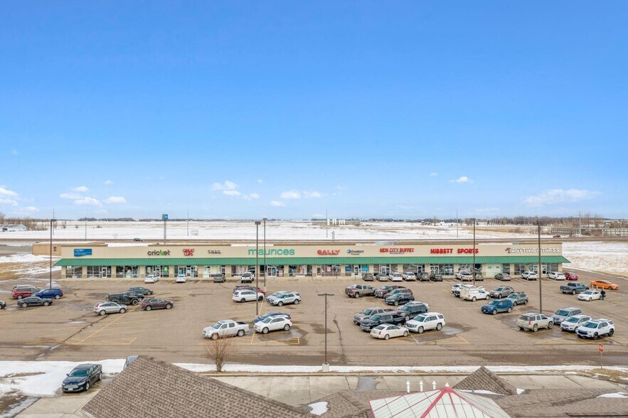 1151 Ryans Rd, Worthington, MN à louer - Photo du bâtiment - Image 2 de 8