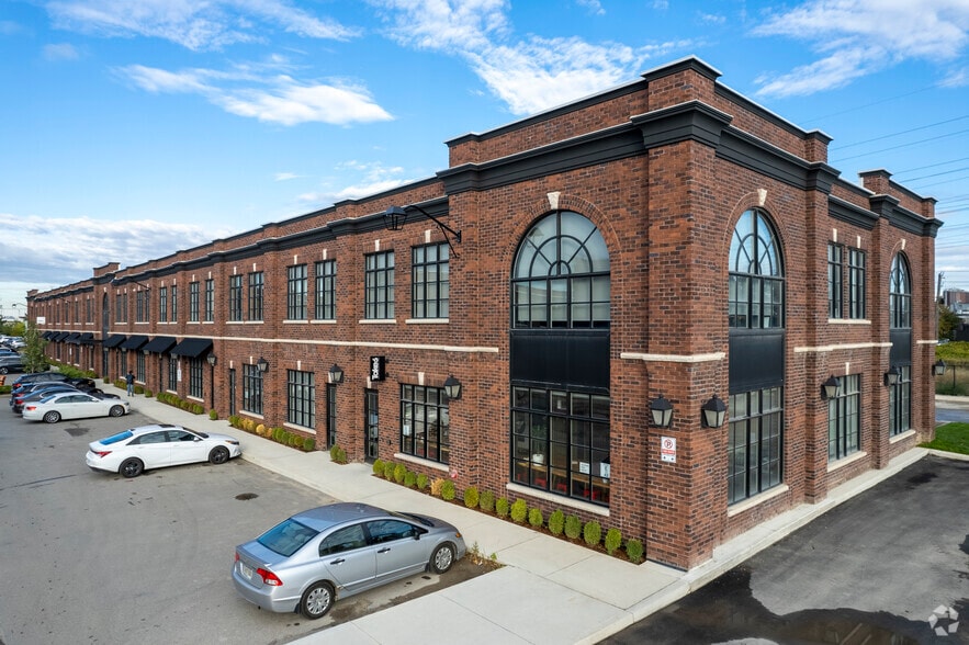 66 Jutland Rd, Toronto, ON for sale - Primary Photo - Image 1 of 1