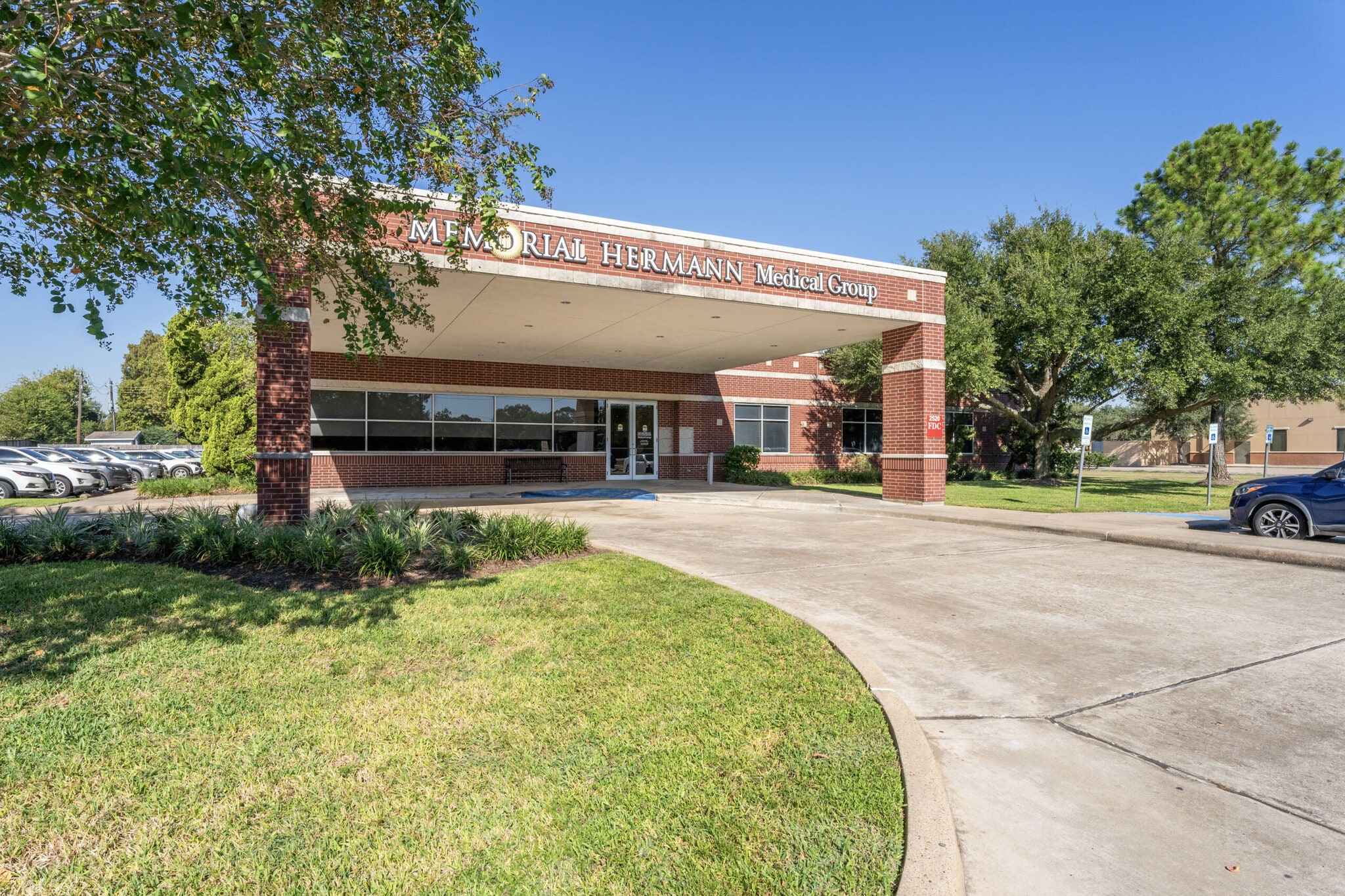 2520 B F Terry Blvd, Rosenberg, TX for sale Primary Photo- Image 1 of 9