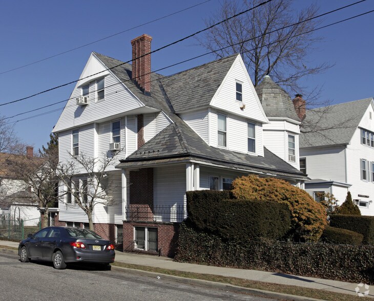 149 Livingston Ave, New Brunswick, NJ à louer - Photo du bâtiment - Image 2 de 20