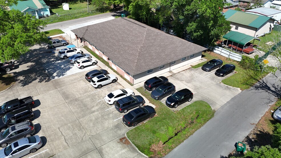 4540 W Railroad St, Gulfport, MS à vendre - Photo du bâtiment - Image 2 de 9